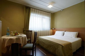 Отель Hotel Villa San Pietro  Сан Джиованни Ротондо